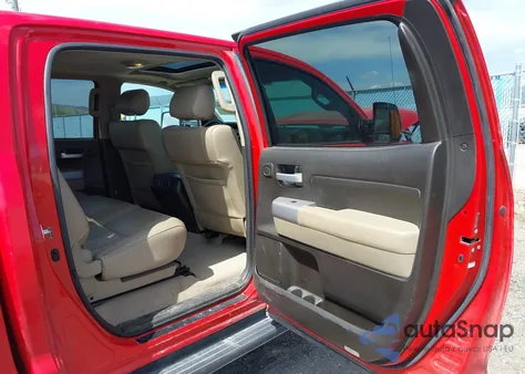 2007 Toyota Tundra Limited 5.7L V8 z USA, uszkodzony, nr VIN 5TBDV58127S470589